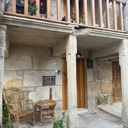 Vida Entre Balcones * Combarro